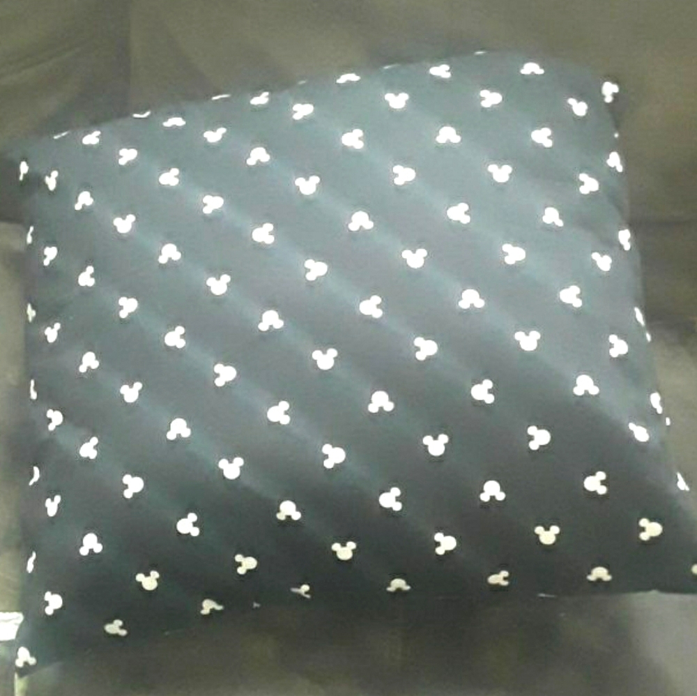 Minnie mouse pillow